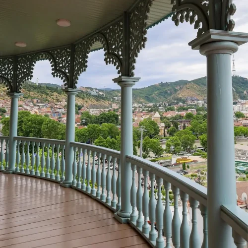 Queen Darejan Palace